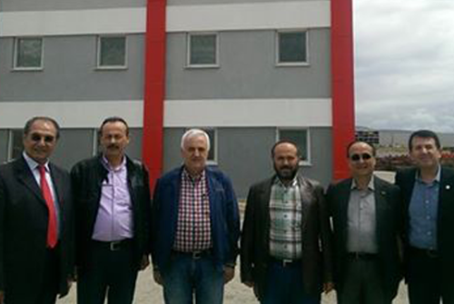 ORGANİZE SANAYİDE KÖKLÜCE MAKİNANIN SAHİBİ GELİNCİK KÖYÜNDEN HEMŞERİMİZ AHMET DEMIR'İ ZİYARET ETTİK.