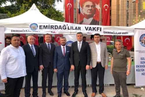 EMİRDAĞLILAR VAKFI 15 TEMMUZDA VALİLİK MEYDANINDA YERİNİ ALDI