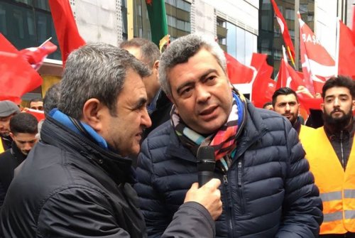 EMİRDAĞLILAR VAKFI BRÜKSEL'DE EMİRDAĞLI STK LARLA BİRLİKTE "TERÖRE LANET DEMOKRASİYE DAVET" MİTİNGİNE KATILDI