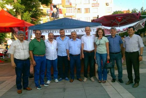ÖNEMLİ DAVET : 3 AĞUSTOS ÇARŞAMBA GÜNÜ SAAT:19.30'DA DEMOKRASİ YÜRÜYÜŞÜ İÇİN ŞEHİTLİK ÖNÜNE BAYRAĞINI AL DA GEL