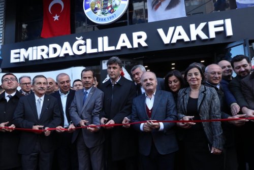 EMİRDAĞLILAR VAKFI YENİ HİZMET BİNASININ AÇILIŞI YAPILDI