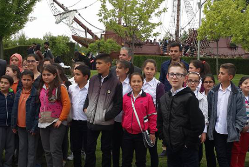 KONSER ÖNCESİ GELECEĞİMİZİN TEMİNATI YAVRULARIMIZA MORAL OLDU