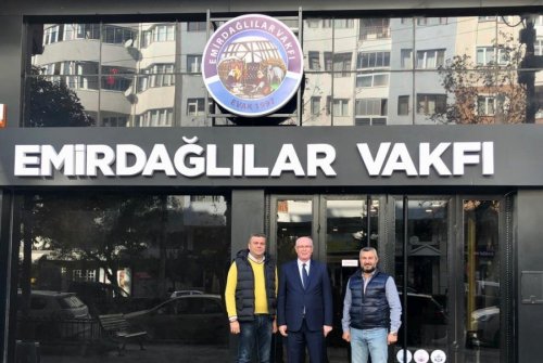 ODUNPAZARI BELEDİYE BAŞKANI AV. KAZIM KURT’TAN YENİ HİZMET BİNAMIZA ZİYARET