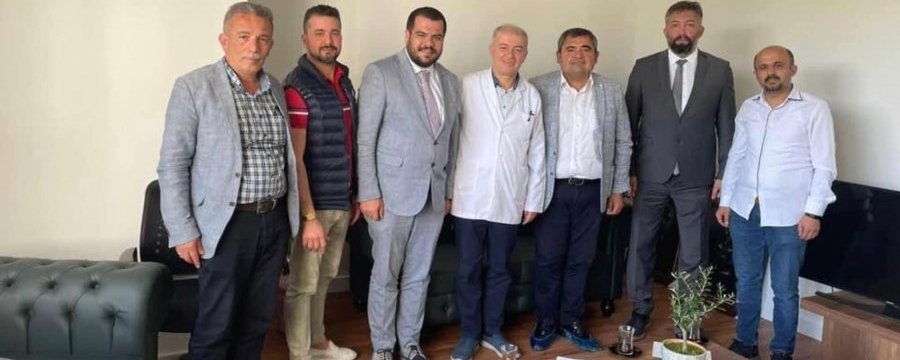 Vakıf Başkanımız Dr.Veli Görkem Pala, Başkan Yardımcılarımız Dr.Mesut Donmaz, Ceylan Yavuz, Belger Biçer ve Yönetim Kurulu Üyelerimiz Kemal Çankırılı ve Süleyman Özkara; hemşehrimiz Prof.Dr.Aydın Yenilmez’i yeni iş yerinde ziyaret etti.